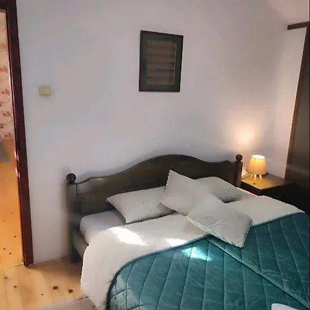 Kum Apartment *